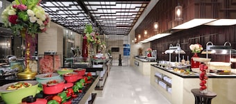 Aston Priority Simatupang Hotel & Conference Center