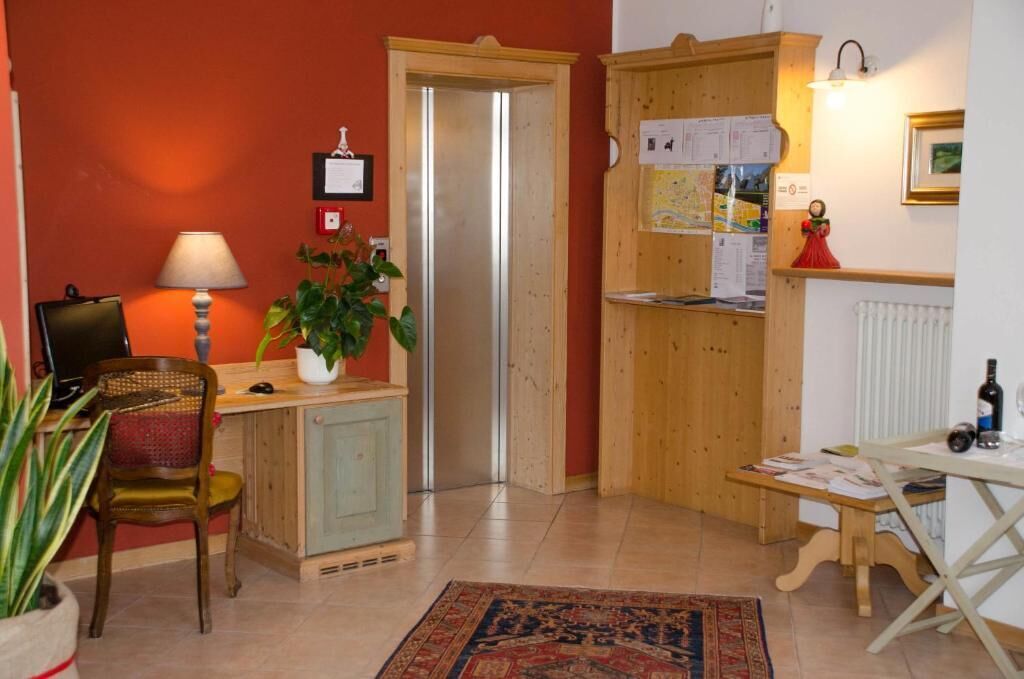 32-inch tv with digital channels