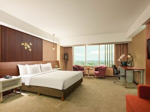 Junior Suite - The Alana Yogyakarta Hotel and Convention Center (Ngaglik)
