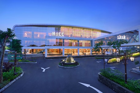 Front of property – evening/night. The Alana Yogyakarta Hotel and Convention Center