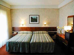 Desk, free cots/infant beds, free WiFi, bed sheets