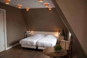 Cribs/infant beds, rollaway beds, free WiFi - Harbour Club Terherne (Terherne)