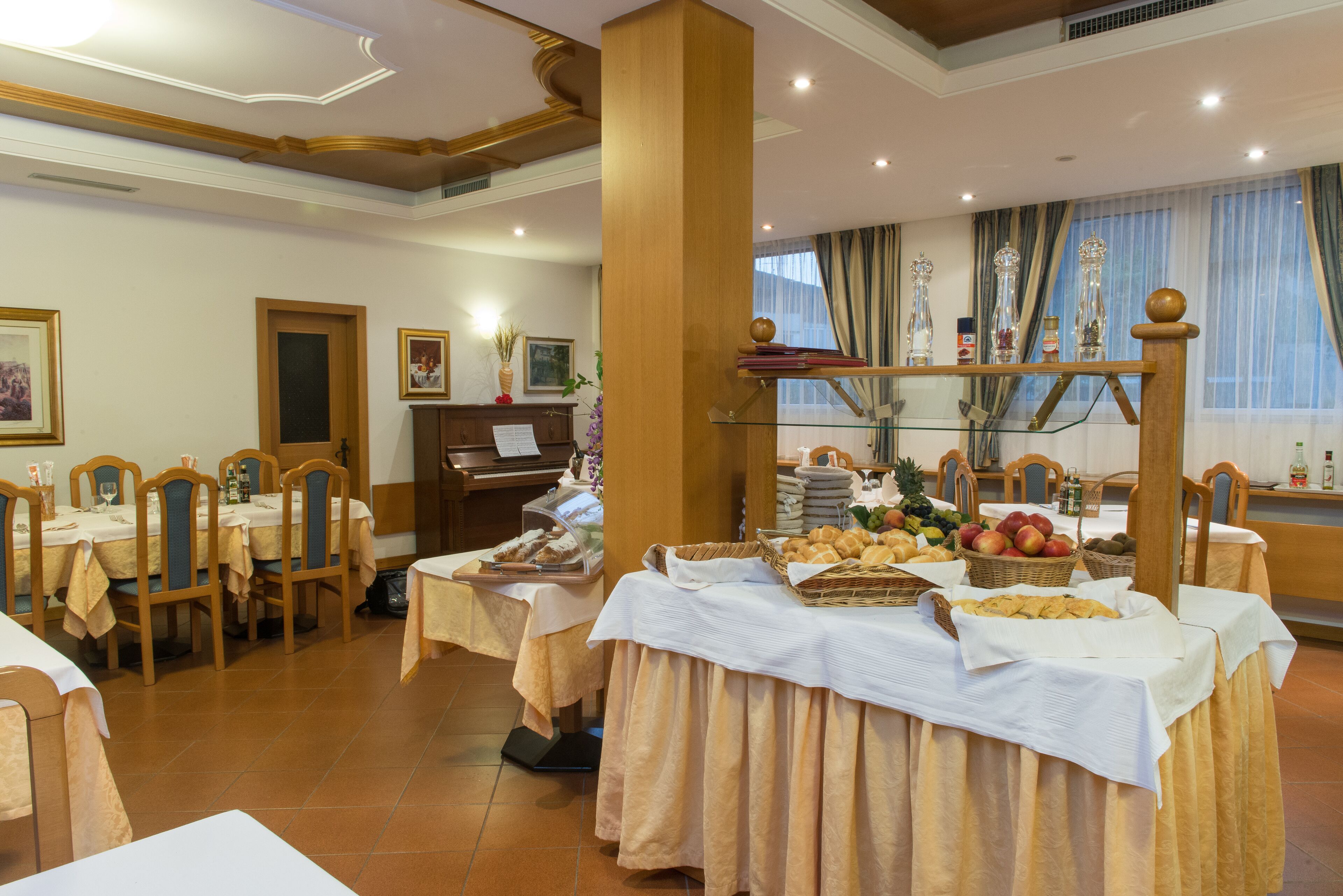 lunch and dinner served, local cuisine