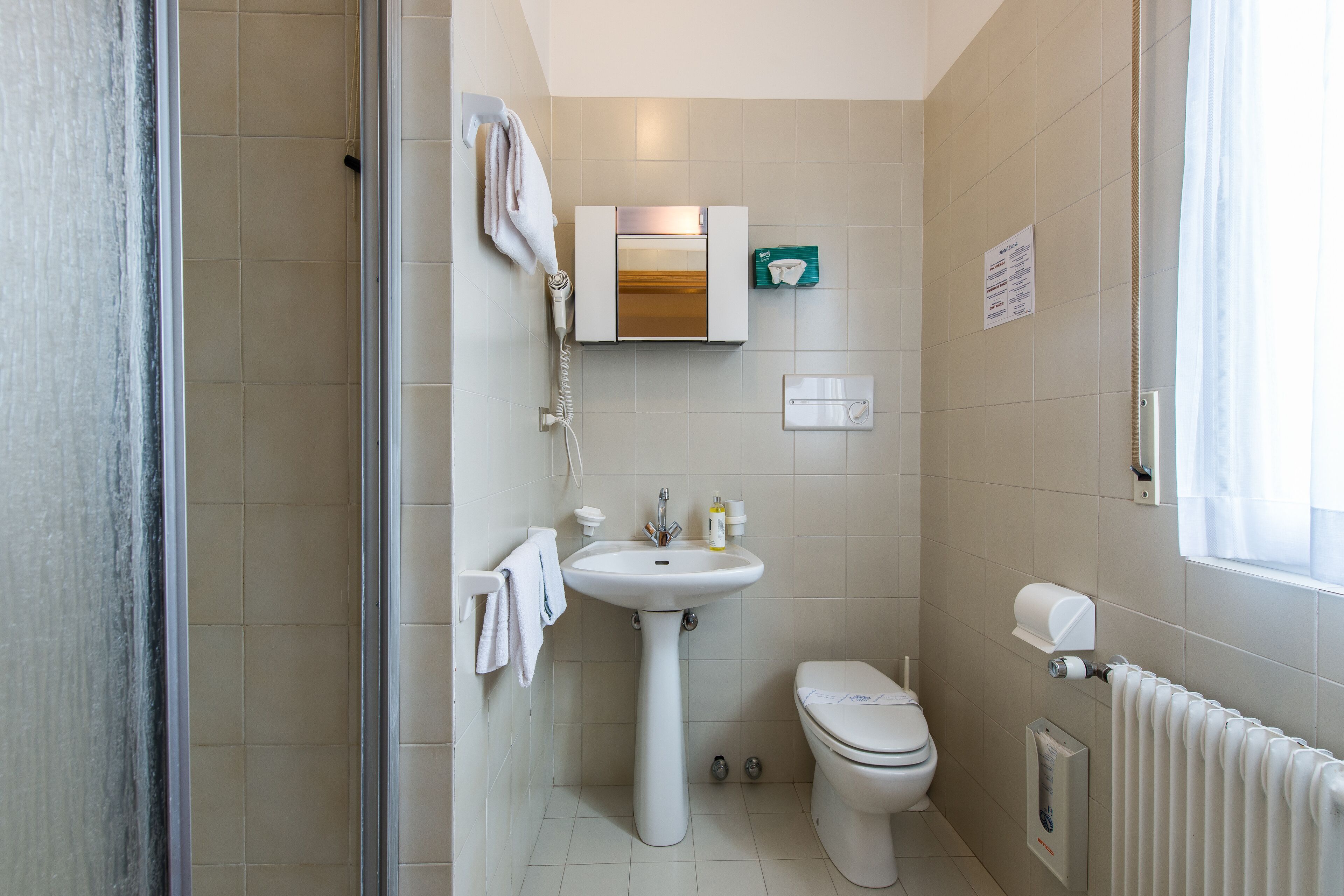 classic double or twin room | bathroom | shower, free toiletries, hair dryer, bidet