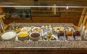 Buffet - Hotel Lucia (Levico Terme)