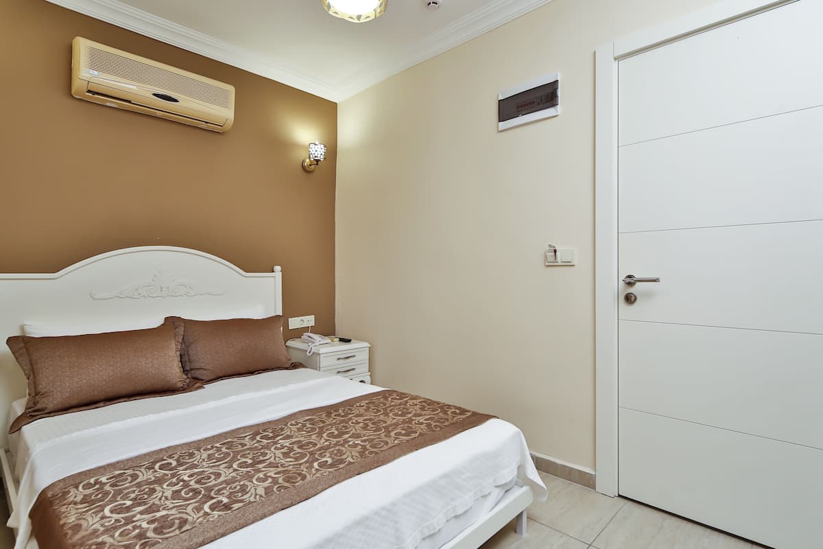 Economy-Doppelzimmer (Without Balcony)