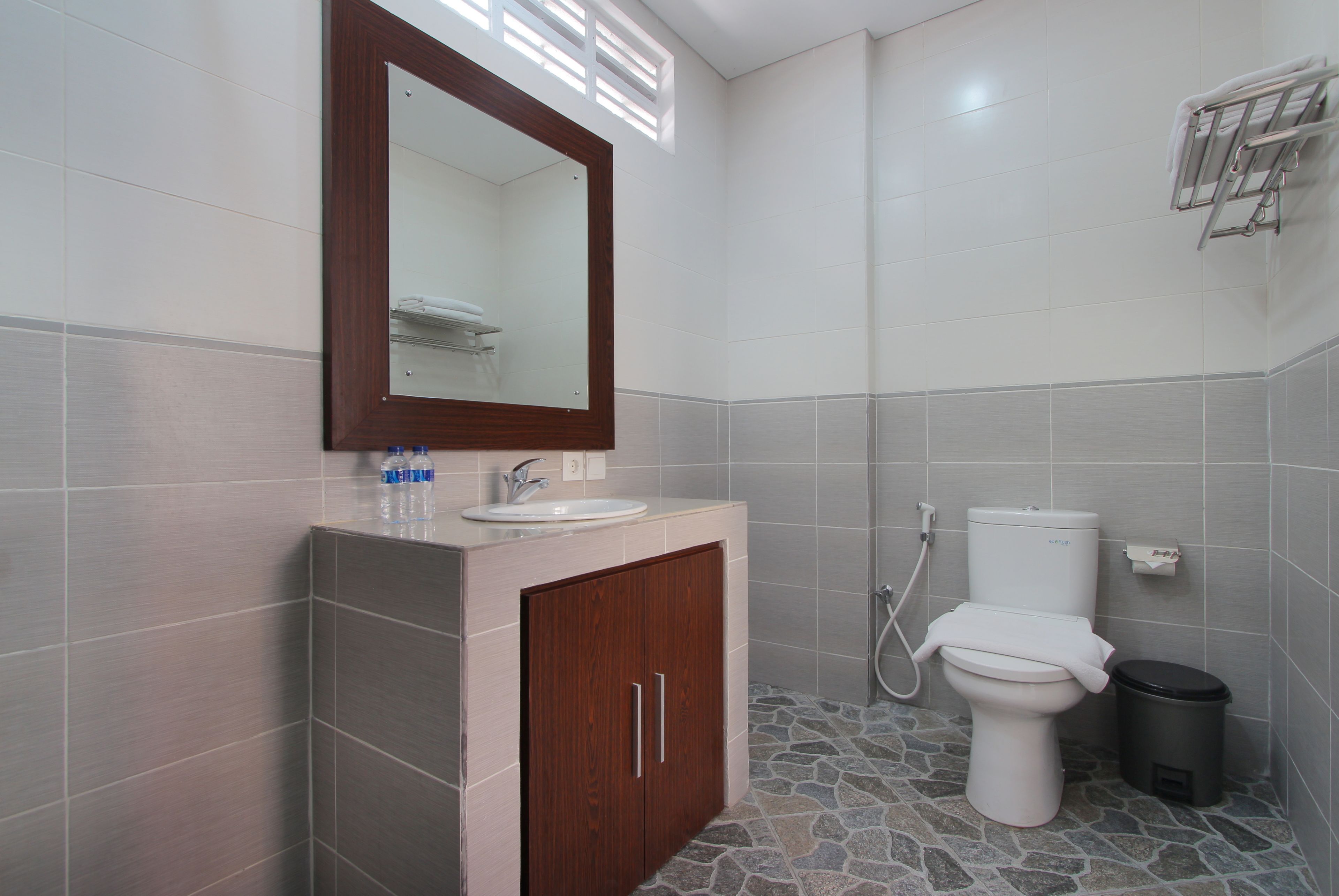 shower, free toiletries, slippers, towels