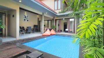 2 outdoor pools, pool umbrellas, sun loungers