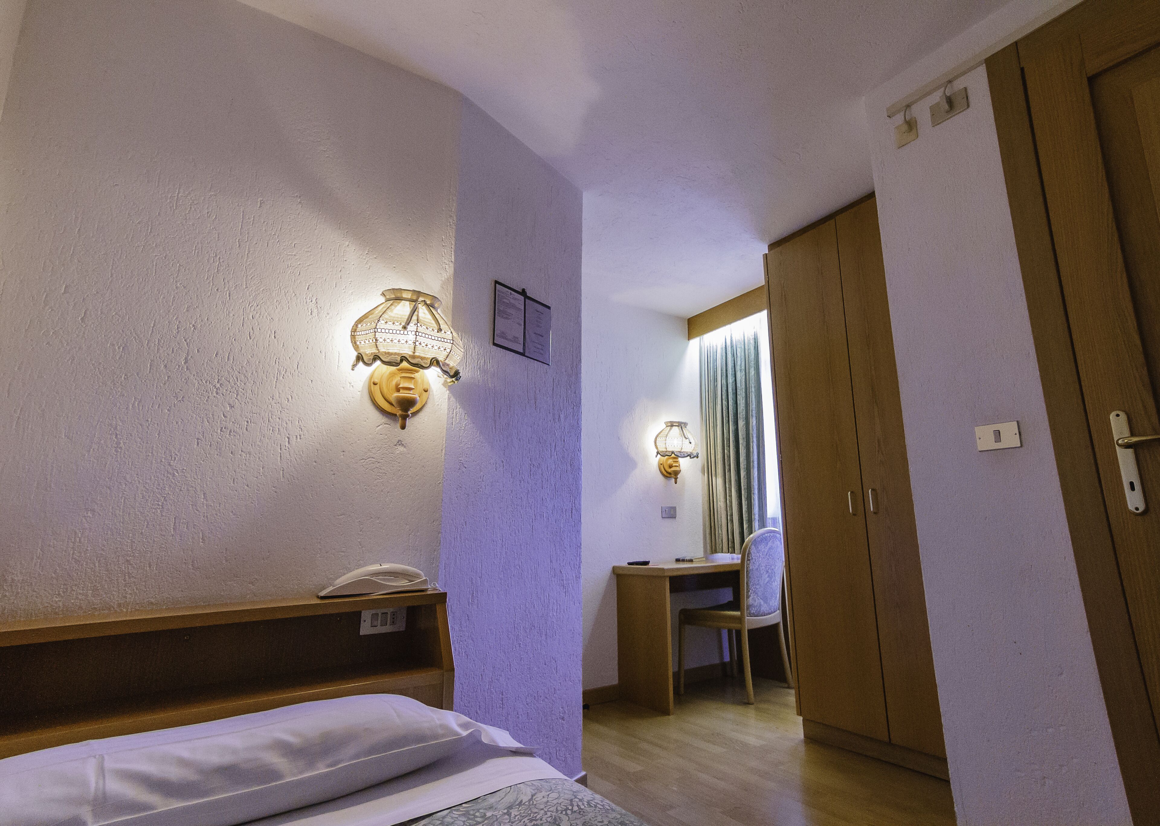 single room | desk, blackout curtains, soundproofing, free wifi