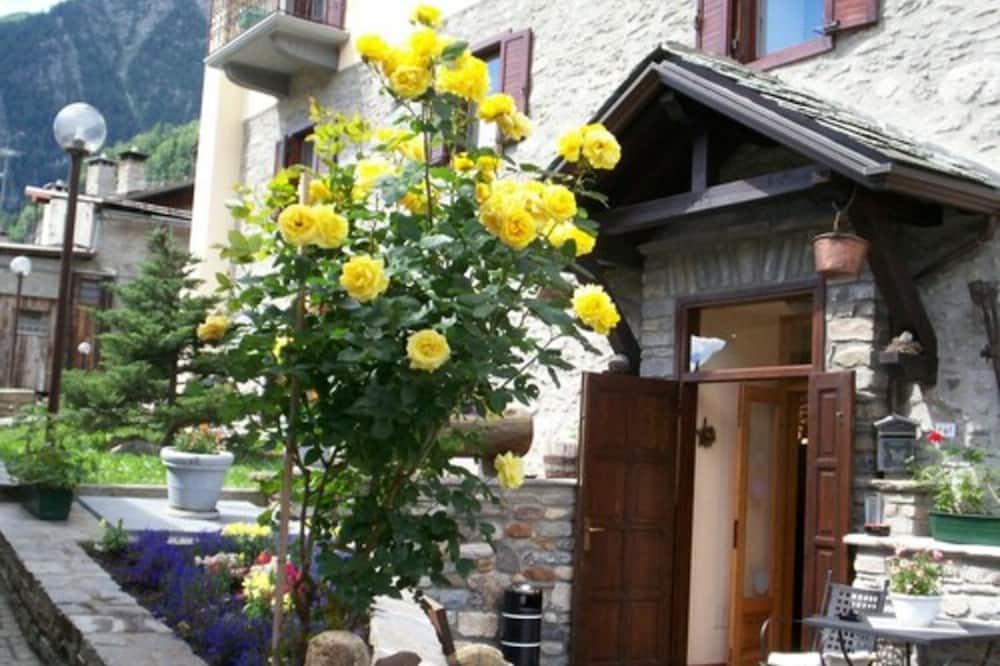 Hotel Ottoz Meublè