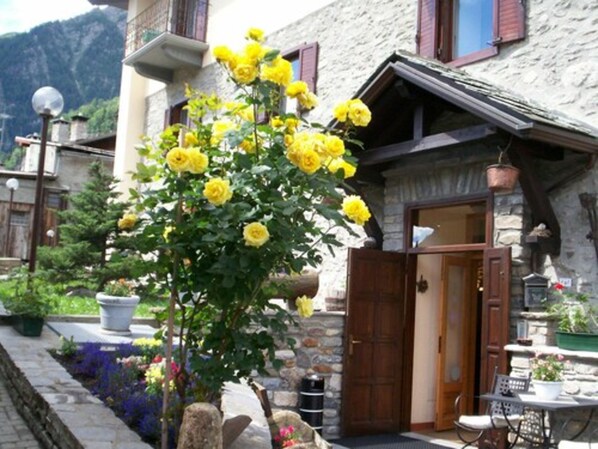 Entrée de l’hébergement