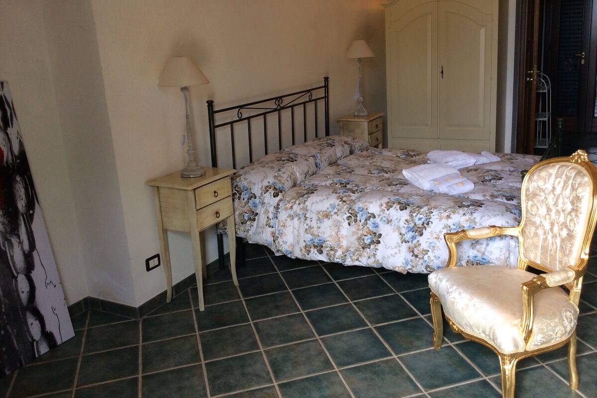 Minibar, desk, rollaway beds, bed sheets