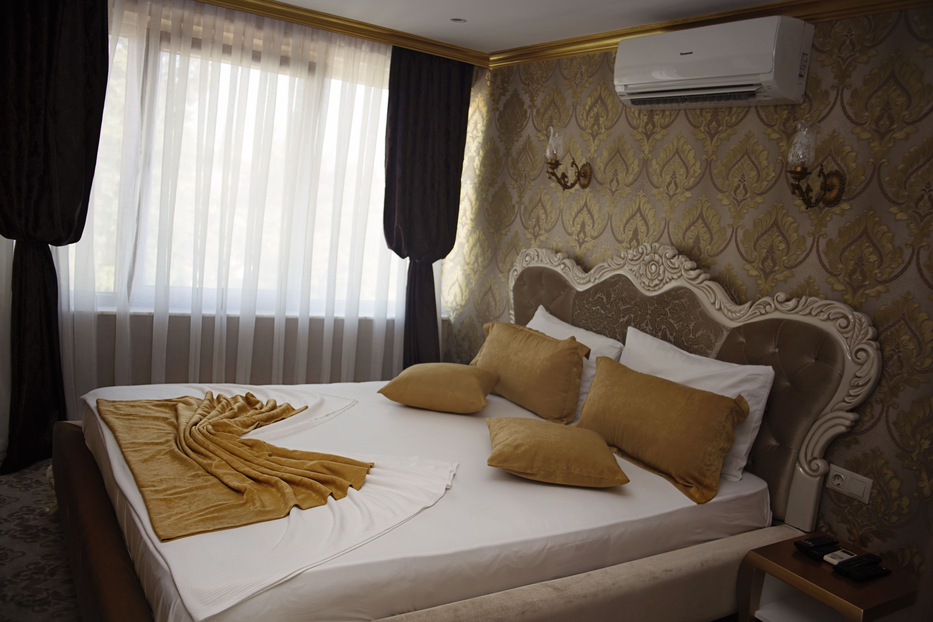 suite, sea view | minibar, iron/ironing board, free wifi, bed sheets