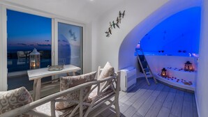 Interior detail - Fira Deep Blue Suite (Santorini)
