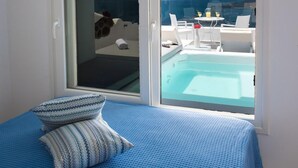 1 bedroom, in-room safe, desk, laptop workspace - Fira Deep Blue Suite (Santorini)