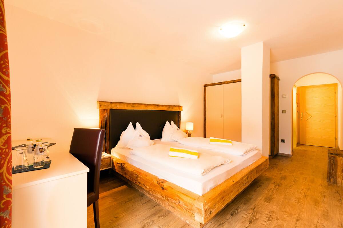 Superior Double or Twin Room, Mountain View