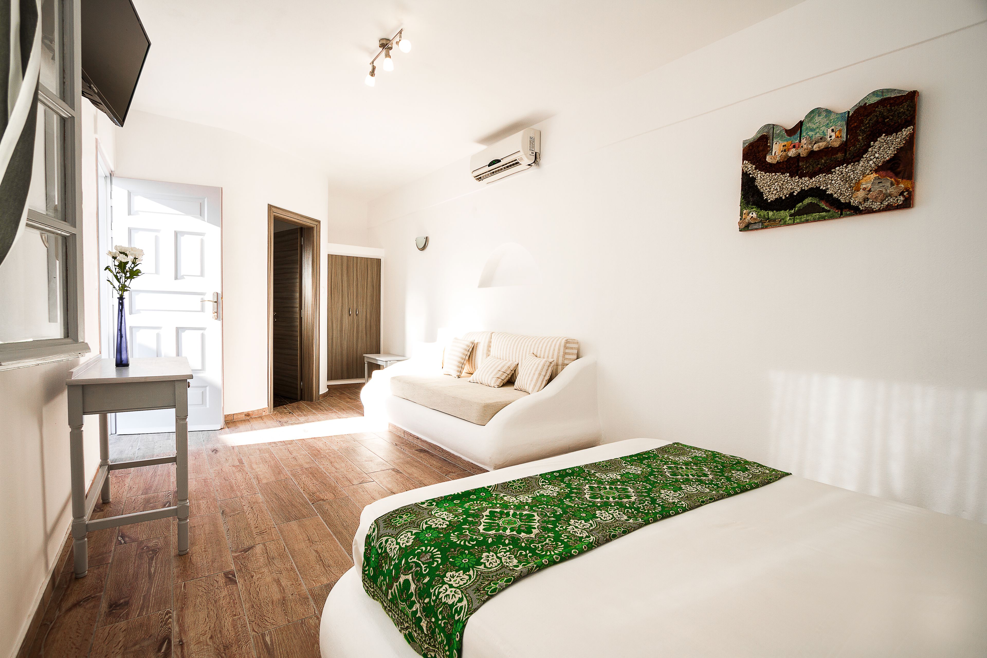 Photo - Villa Iliovasilema Santorini