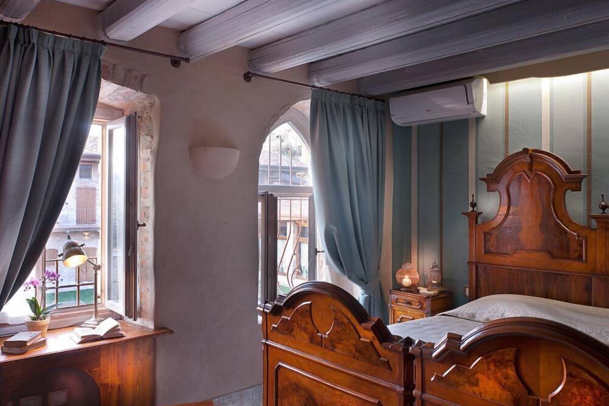 double or twin room | down duvets, minibar, in-room safe, desk