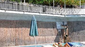 AuĂenpool (je nach Saison geöffnet)