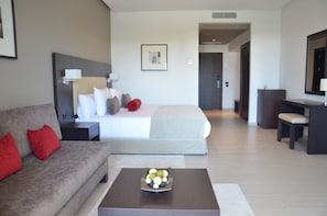 Double Room | Premium bedding, minibar, in-room safe, desk - Hôtel Tamuda Beach (Allyene)