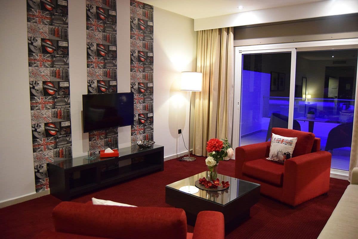 suite (london) | living area | led tv
