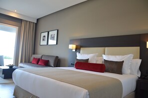 Doppelzimmer | Hochwertige Bettwaren, Minibar, Zimmersafe, Schreibtisch