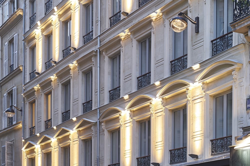 9Hotel Republique