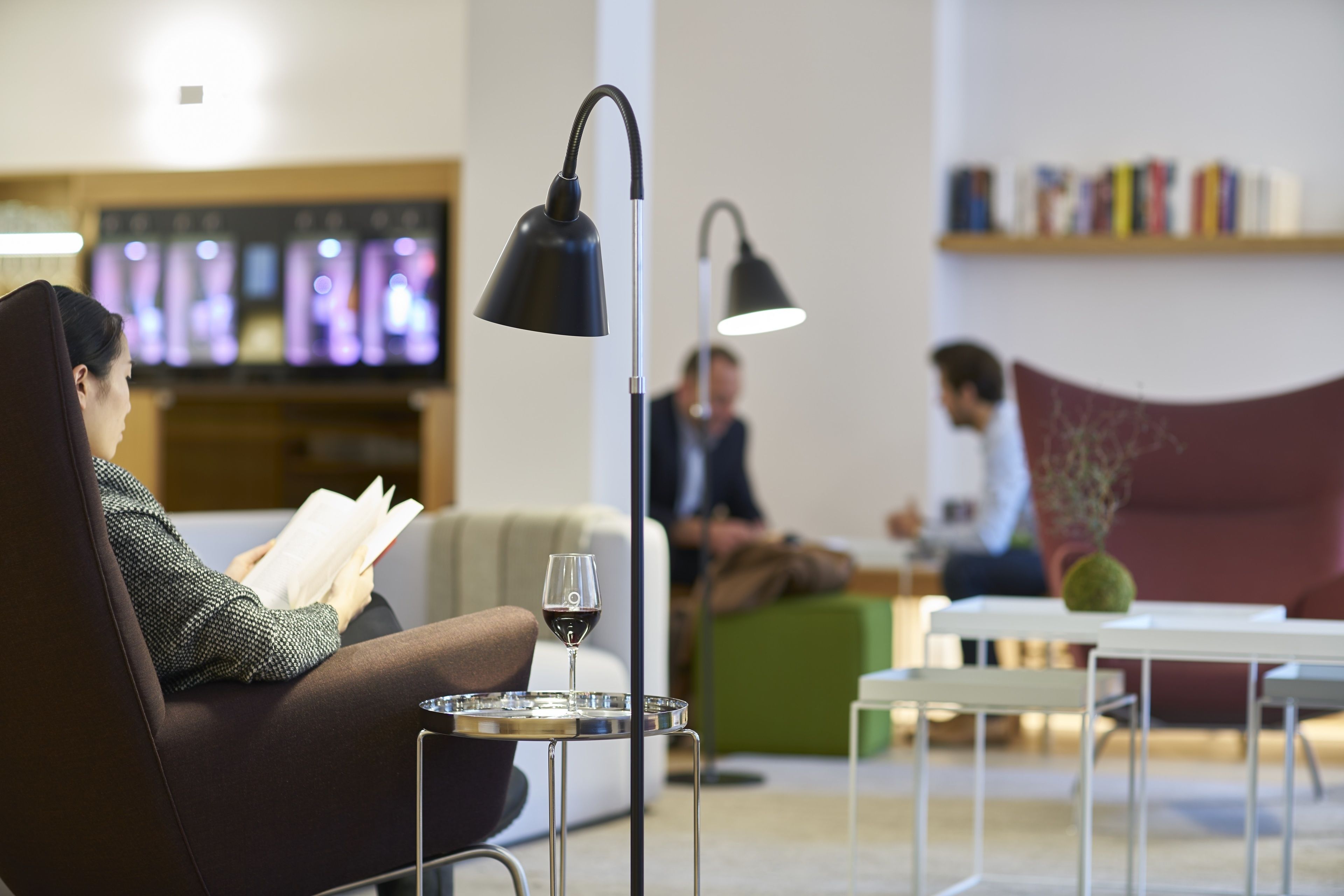 Lobby lounge