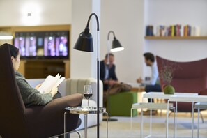 Lobby lounge - 9Hotel Republique (Paris)