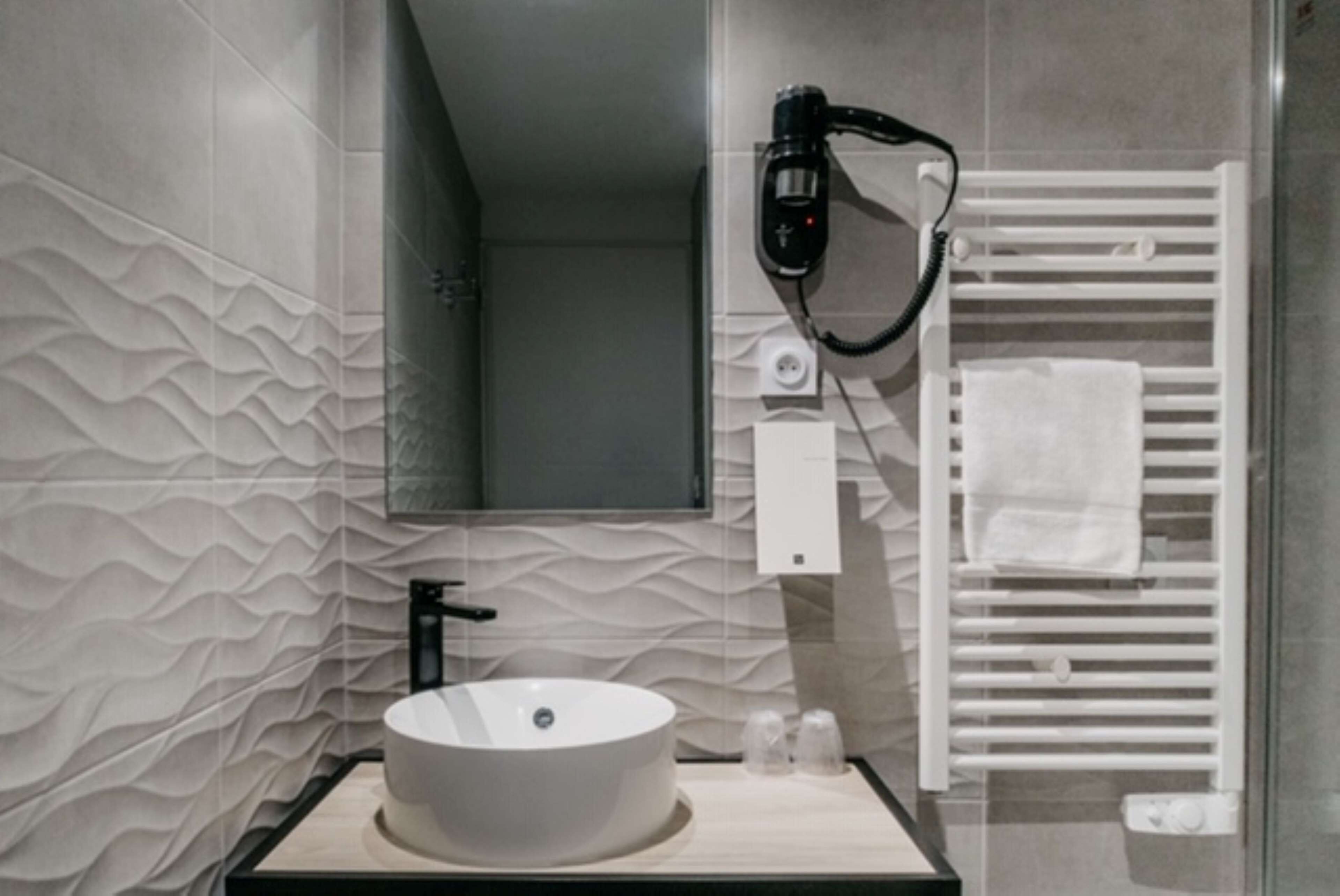 standard room, multiple beds, balcony, park view (twin bed on request) | bathroom | shower, free toiletries, hair dryer, towels