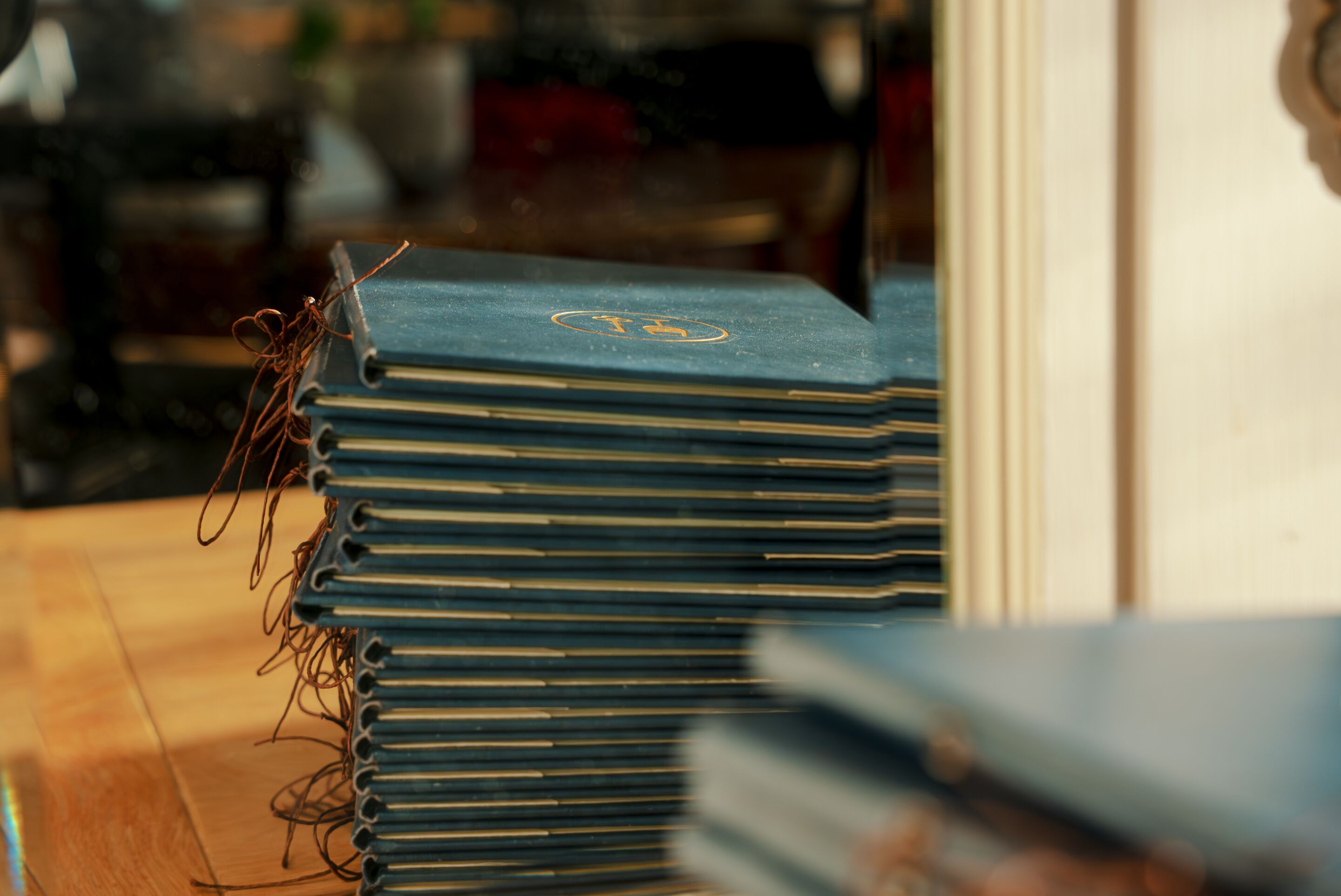 lunch and dinner served, international cuisine