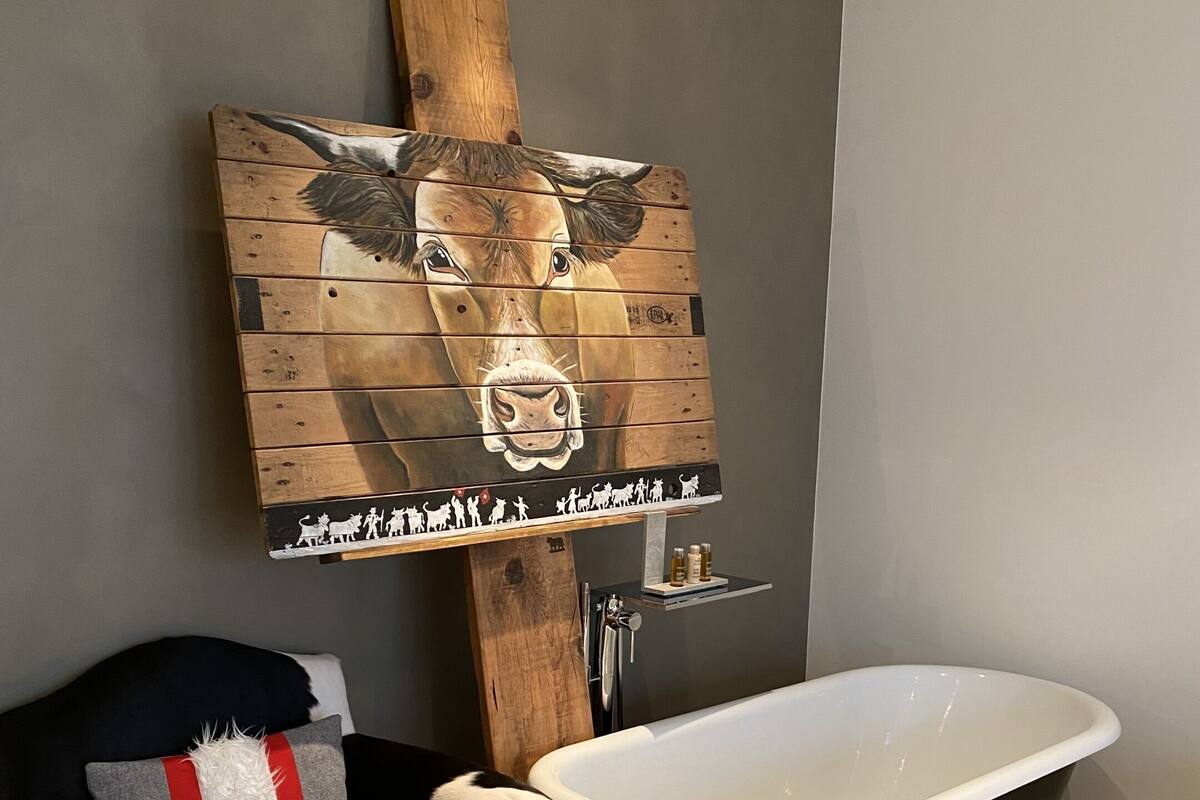 double room, annex building | bathroom | rainfall showerhead, designer toiletries, hair dryer, slippers