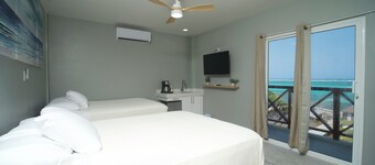 Sandbar Beachfront Hotel & Hostel