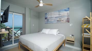 Luxe beddengoed, pillowtop-bedden, een kluis op de kamer, gratis wifi