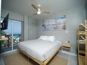 Premium bedding, pillowtop beds, in-room safe, free WiFi - Sandbar Beachfront Hotel & Hostel (San Pedro)