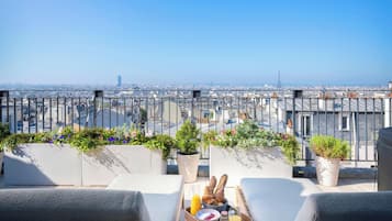 Departamento panorámico, vista a la ciudad | Desayuno | Desayuno a la carta entre semana (con cargo)
