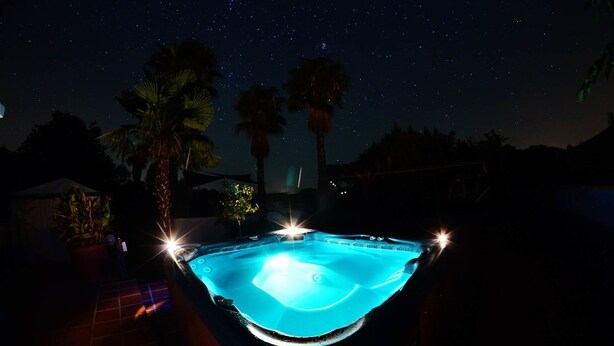 Outdoor pool, sun loungers - Monte Alerta Turismo Rural (Reguengos de Monsaraz)