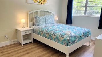 Comfort Apartment | 1 bedroom, premium bedding, iron/ironing board, cribs/infant beds