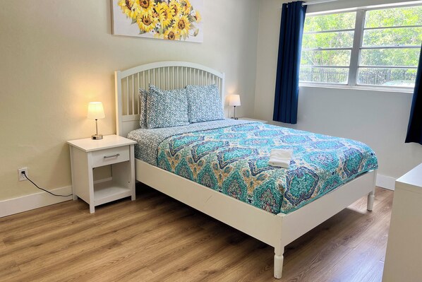 Comfort Apartment | 1 bedroom, premium bedding, iron/ironing board, cribs/infant beds