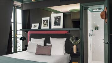Coffres-forts dans les chambres, bureau, rideaux occultants