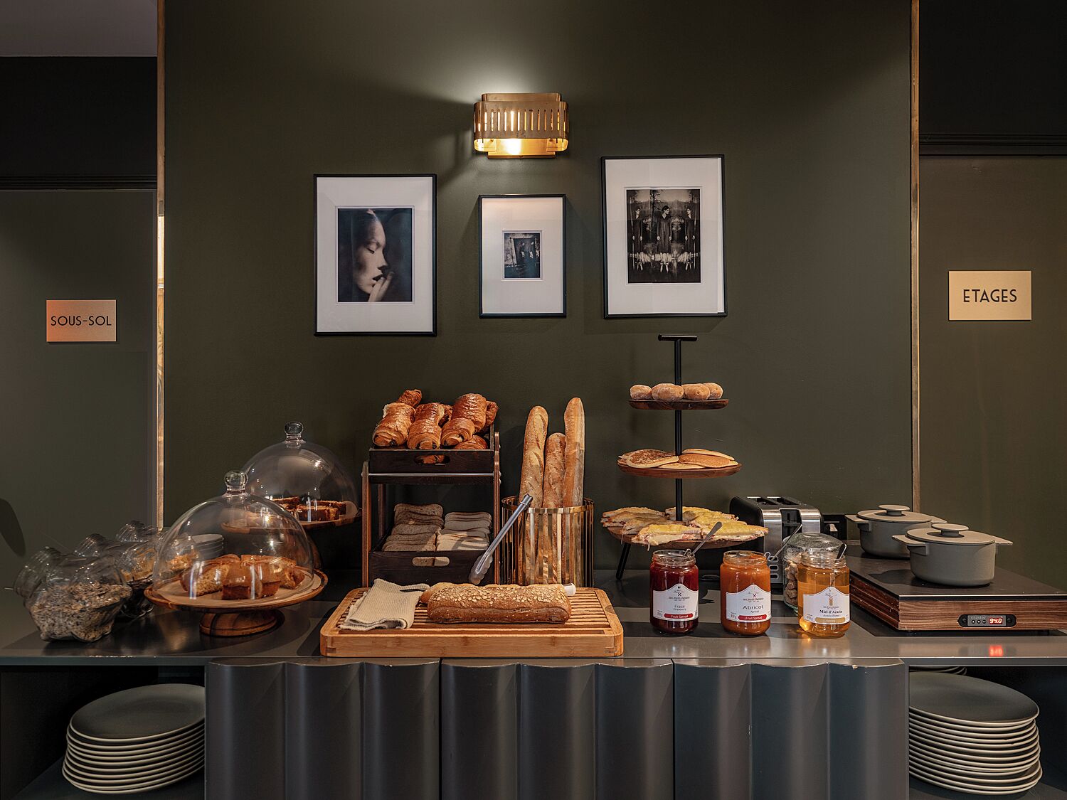 Petit déjeuner continental servi tous les jours en supplément