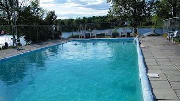 Piscina stagionale all'aperto