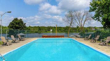 Seasonal outdoor pool