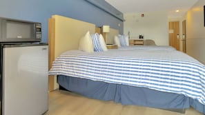 Deluxe Double Room | 1 bedroom, laptop workspace, free WiFi, bed sheets