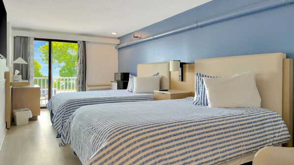 Laptop workspace, free WiFi, bed sheets