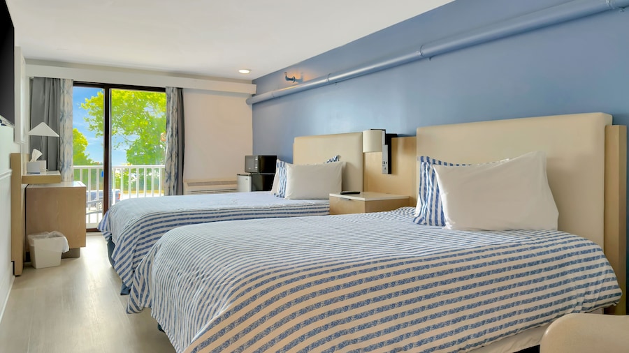 Harborline Hotel
