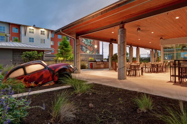 Exterior detail - Homewood Suites by Hilton TechRidge Parmer @ I-35 (Austin)