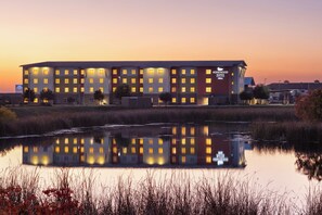 Exterior - Homewood Suites by Hilton TechRidge Parmer @ I-35 (Austin)