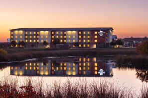 Exterior - Homewood Suites by Hilton TechRidge Parmer @ I-35 (Austin)