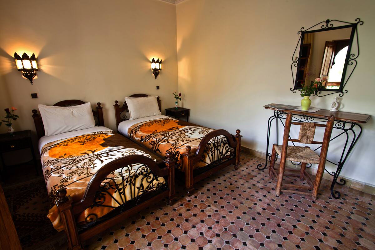 Standard Twin Room